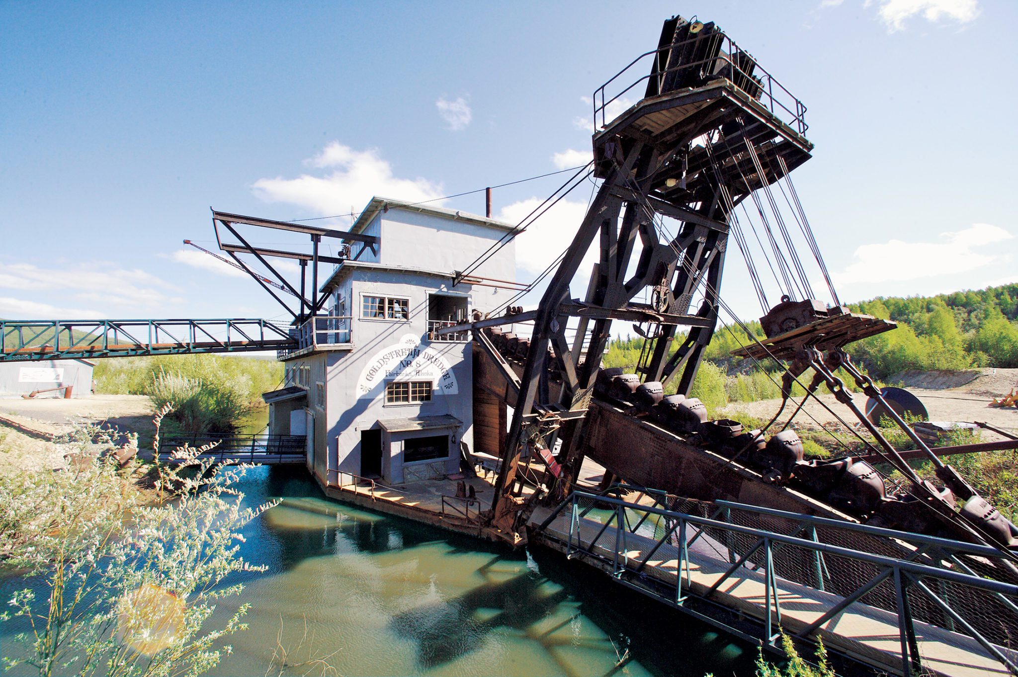 gold mining with a dredge